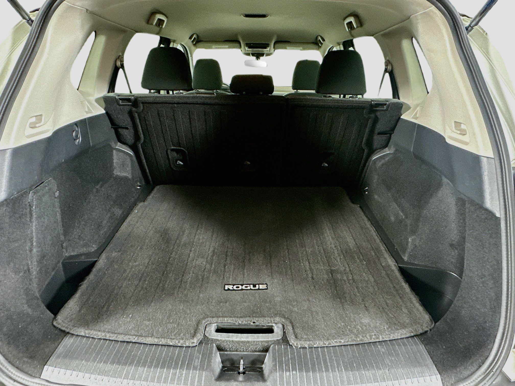 Used 2021 Nissan Rogue SV FWD image 28