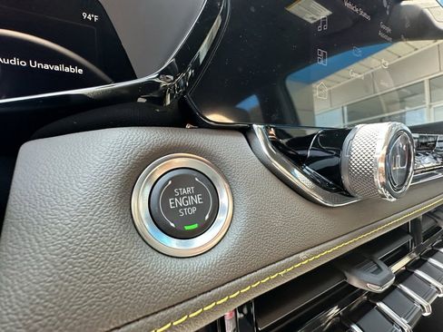 New 2025 Chevrolet Colorado ZR2 w/ Technology Package image 26