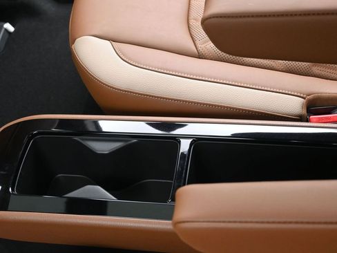 New 2026 Nissan Pathfinder Platinum image 25