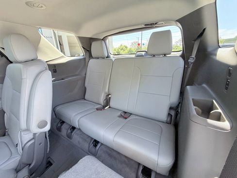 Used 2020 Chevrolet Traverse Premier w/ LPO, Floor Liner Package FWD image 32