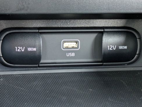 Used 2025 Kia Soul LX image 23