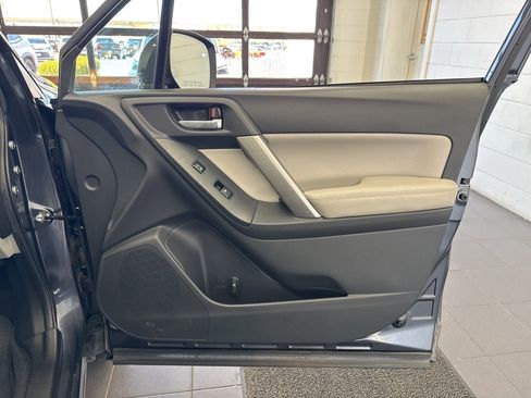 Used 2015 Subaru Forester 2.5i Limited w/ Popular Package #2 image 53