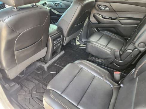 Used 2020 Chevrolet Traverse Premier w/ LPO, Floor Liner Package FWD image 10