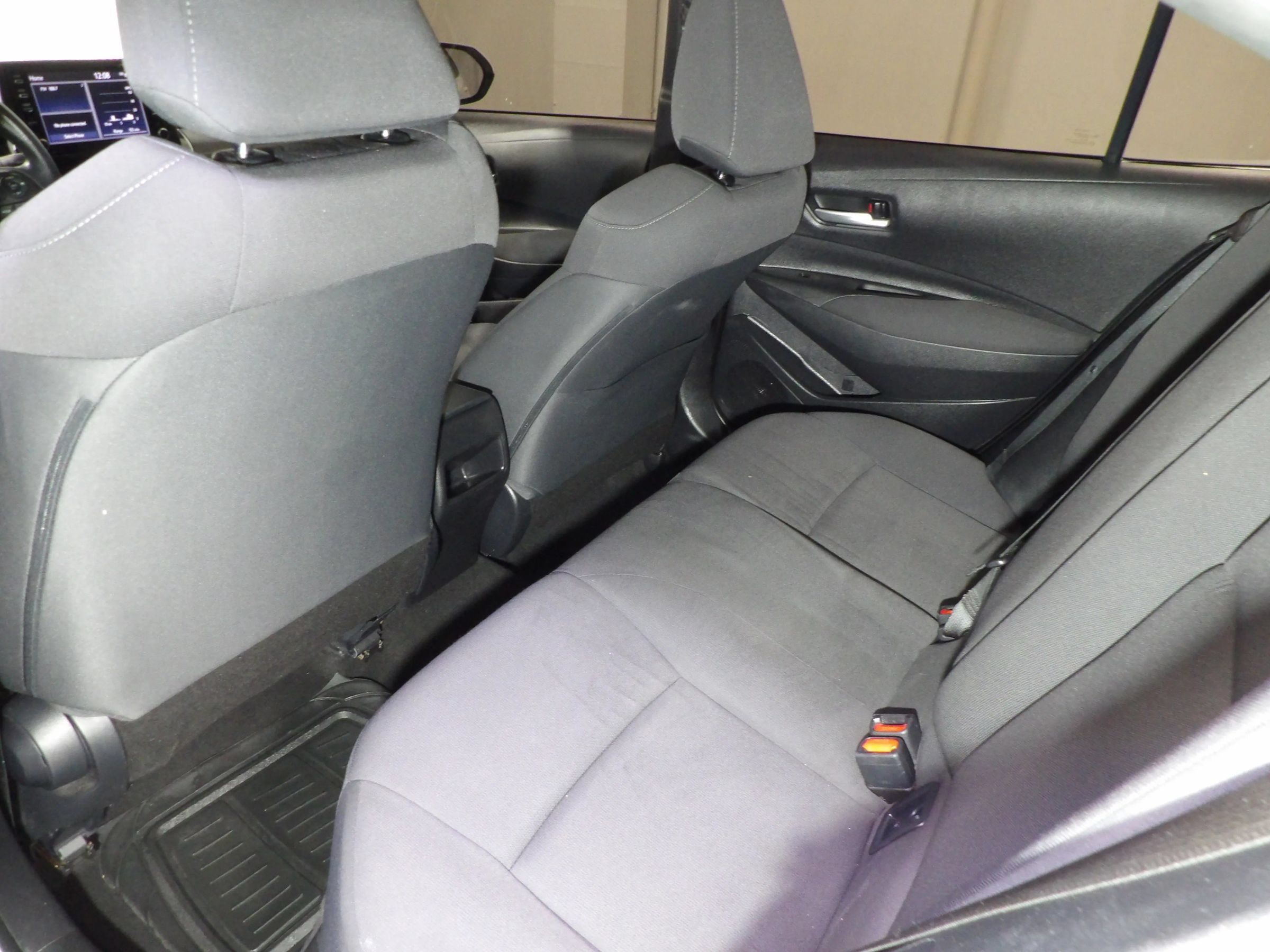 Used 2021 Toyota Corolla LE FWD image 10