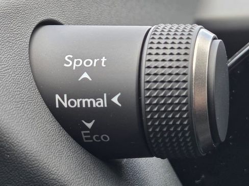 New 2026 Lexus UX 300h AWD image 19