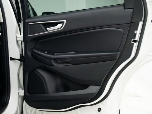 Used 2022 Ford Edge SEL w/ Convenience Package image 26