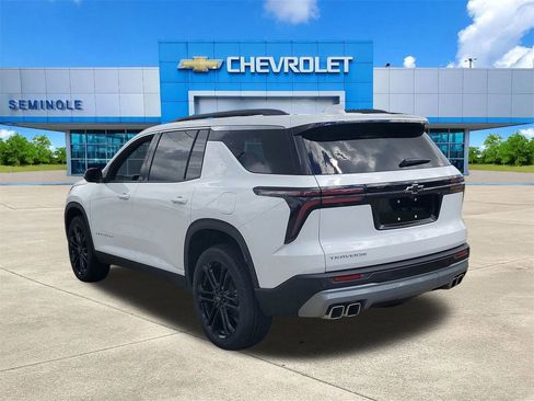 New 2026 Chevrolet Traverse LT image 3