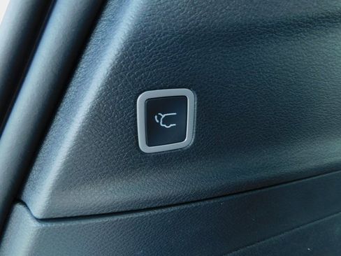 New 2026 Chrysler Pacifica Select image 13