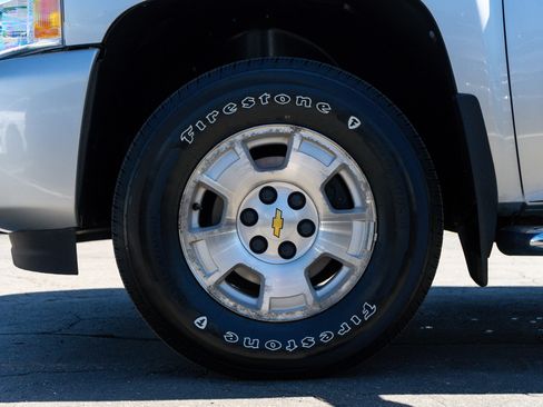 Used 2011 Chevrolet Silverado 1500 LT w/ All-Star Edition AWD/4WD image 10