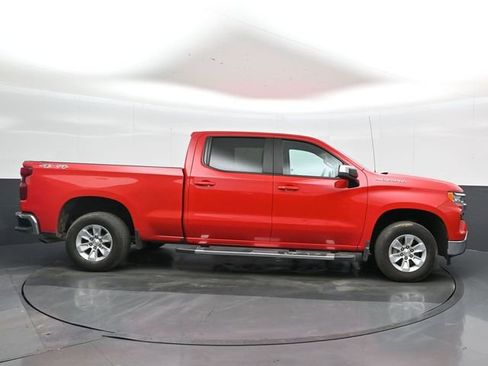 Used 2023 Chevrolet Silverado 1500 LT w/ Protection Package AWD/4WD image 4