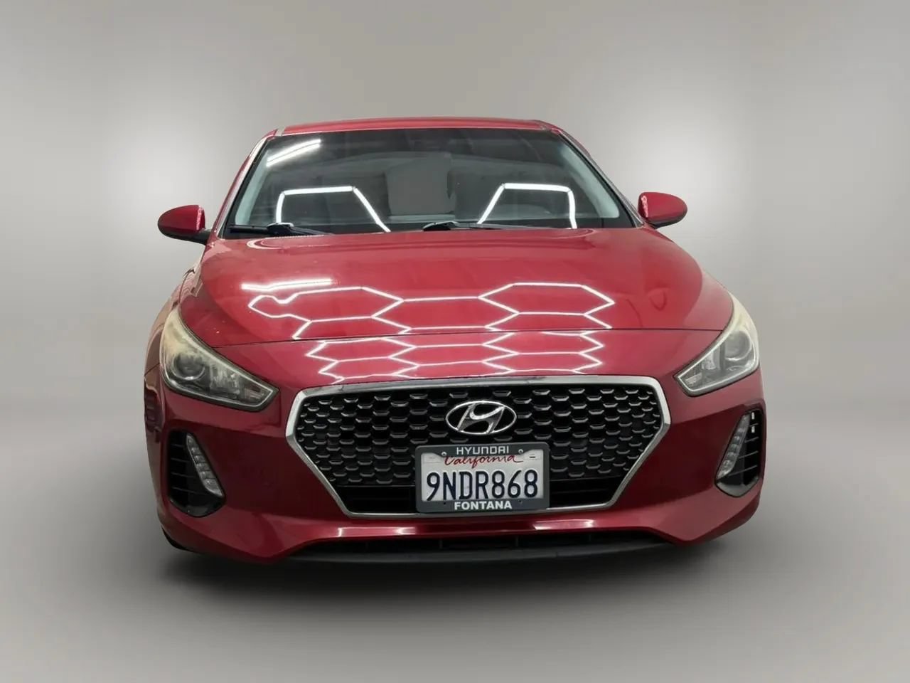 Used 2018 Hyundai Elantra GT FWD image 3