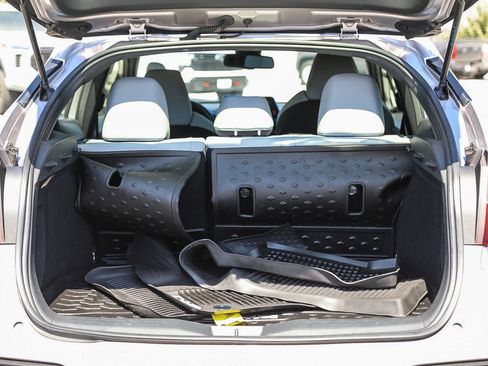 Certified 2019 Toyota C-HR XLE FWD image 25