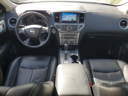 Used 2019 Nissan Pathfinder SL image 7