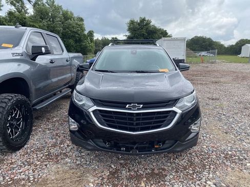 Used 2020 Chevrolet Equinox LT AWD/4WD image 2