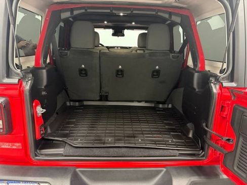 Used 2025 Jeep Wrangler Unlimited Sport AWD/4WD image 9