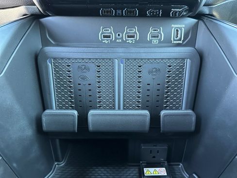 New 2026 RAM 1500 Laramie AWD/4WD image 27