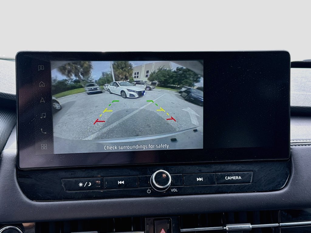 Used 2025 Mitsubishi Outlander ES FWD image 15
