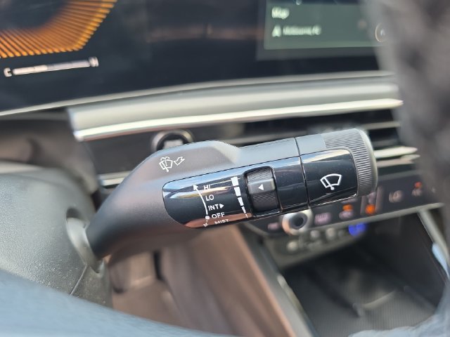 Certified 2025 Kia K5 GT-Line AWD/4WD image 23