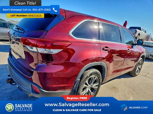 Used 2017 Toyota Highlander image 4