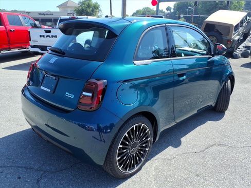 New 2026 FIAT 500 e w/ Comfort Group FWD image 4