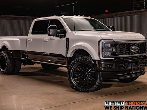 Used 2025 Ford F450 King Ranch image 1