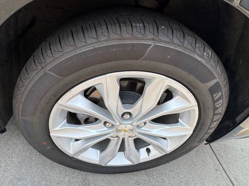 Used 2023 Chevrolet Malibu LT FWD image 27