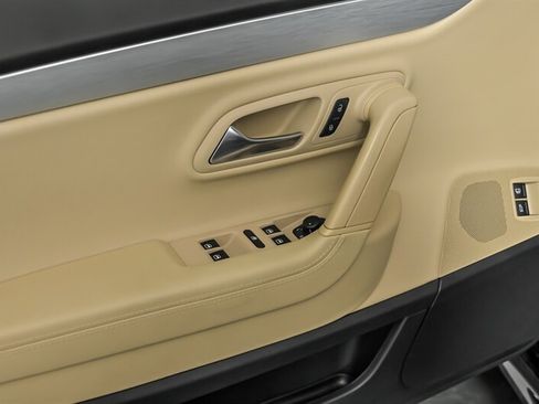 Used 2013 Volkswagen CC R-Line FWD image 13