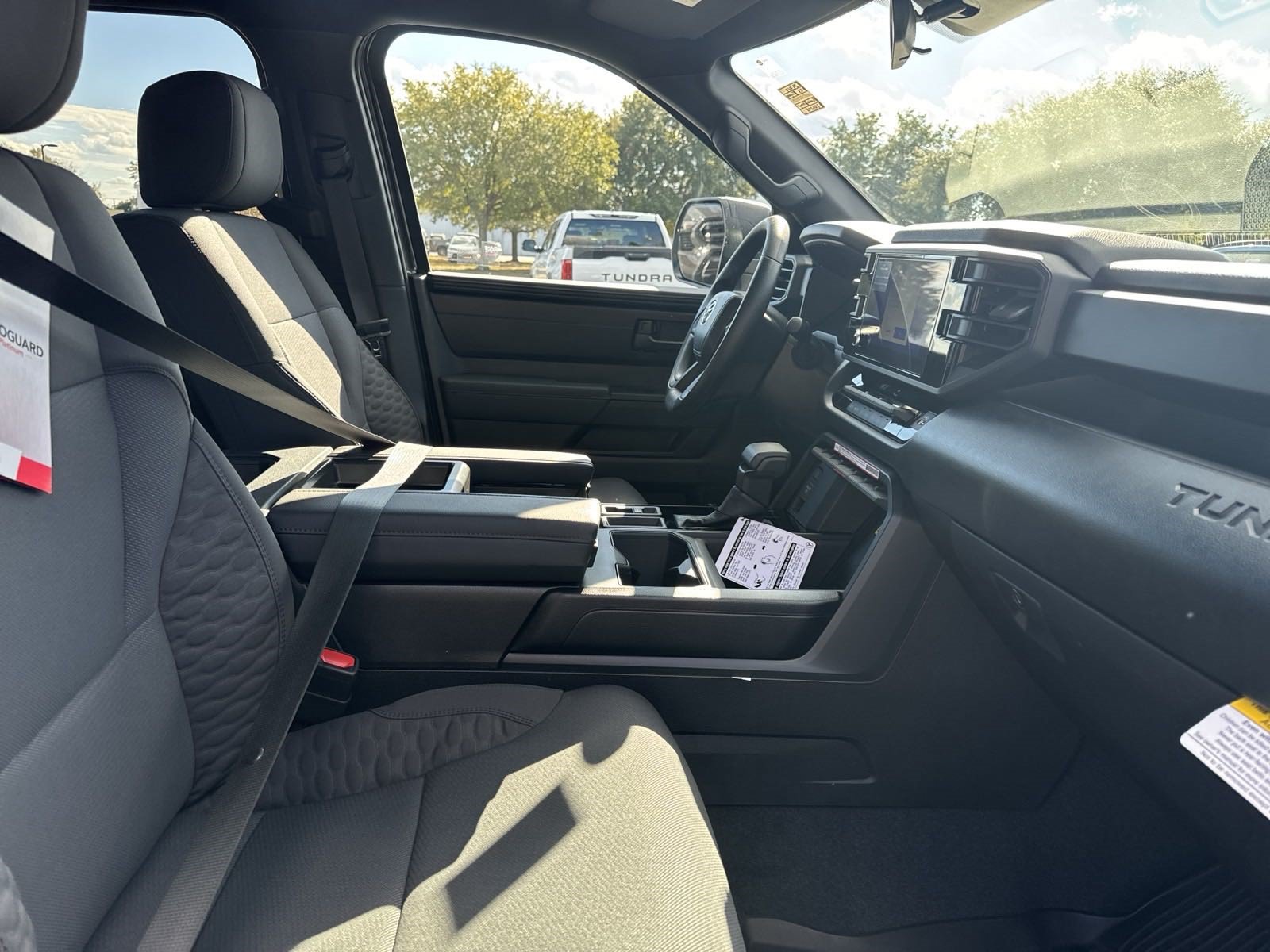 New 2025 Toyota Tundra SR w/ SR Tow Package AWD/4WD image 31