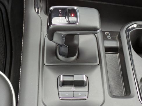 Used 2024 GMC Sierra 1500 AT4X image 20