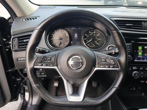 Used 2018 Nissan Rogue SL FWD image 21