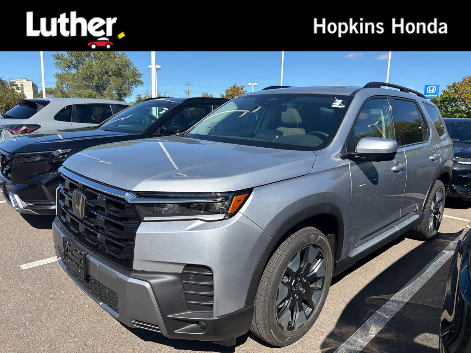 Used 2026 Honda Pilot Elite image 1