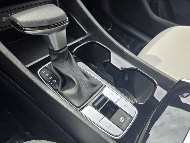 Used 2025 Hyundai Santa Cruz SEL FWD image 20