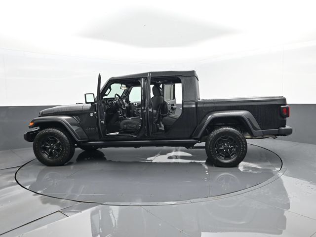 Used 2022 Jeep Gladiator Sport AWD/4WD image 28