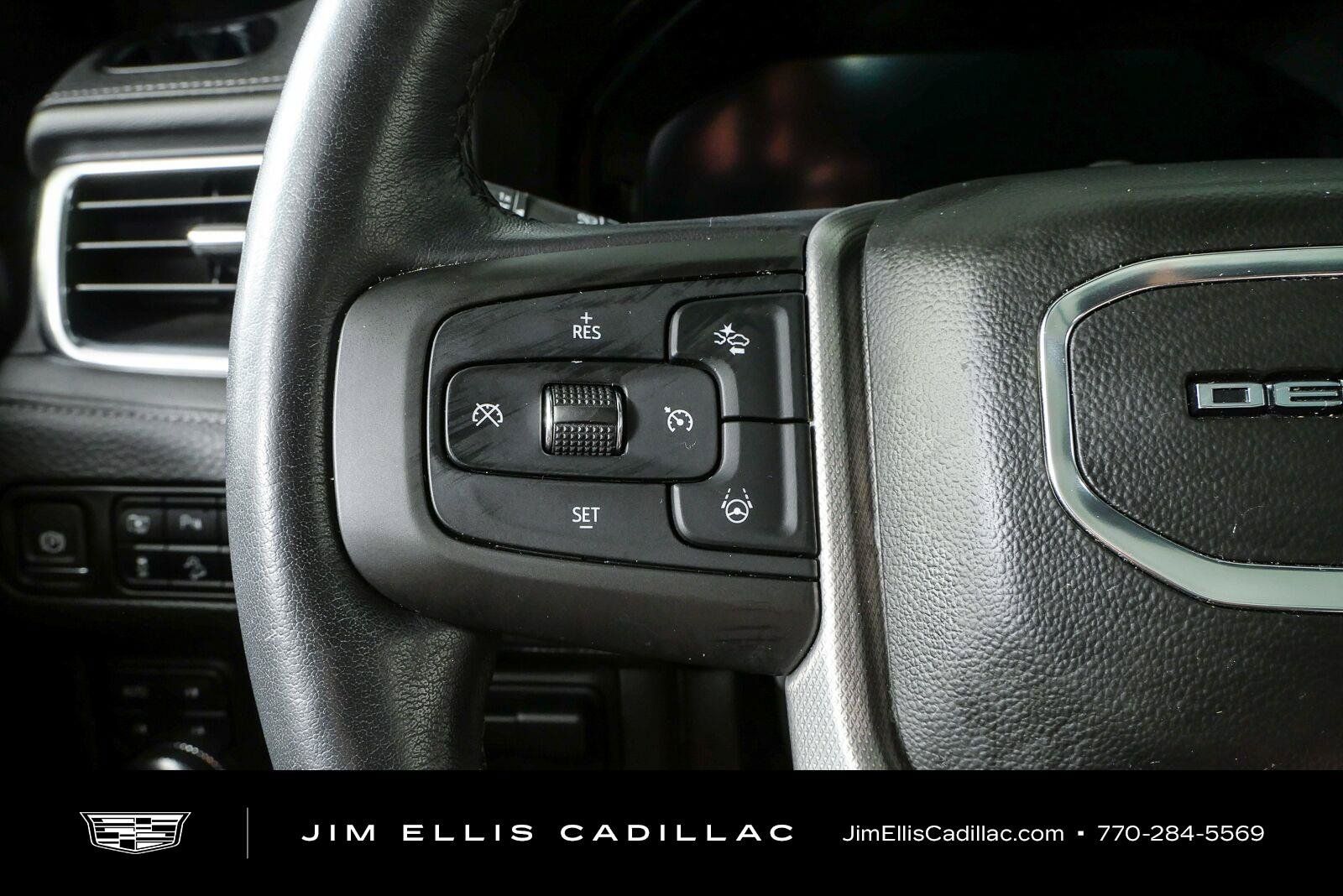 Used 2023 GMC Yukon XL Denali w/ Denali Reserve Package AWD/4WD image 11