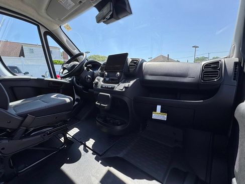 Used 2024 RAM ProMaster 3500 w/ Delivery Van Package FWD image 21