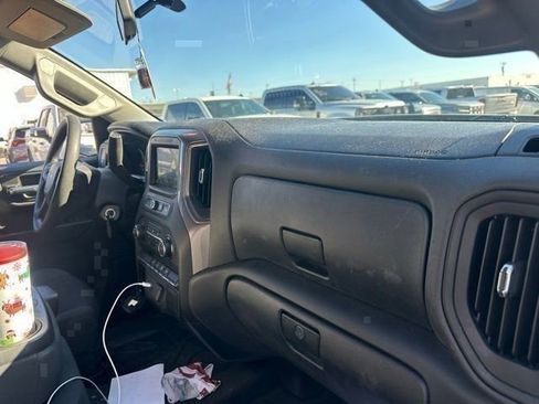 Used 2020 Chevrolet Silverado 1500 Custom w/ Custom Value Package image 25