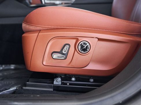 Used 2022 Maserati Levante GT AWD/4WD image 19
