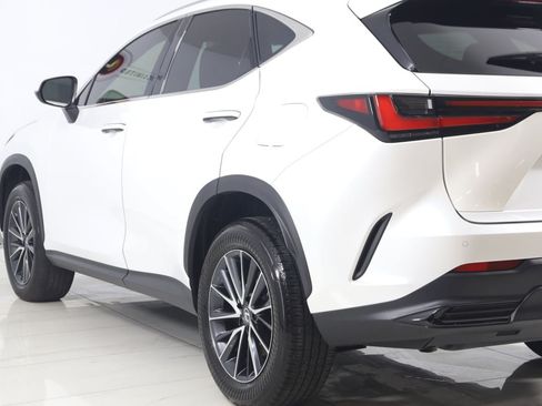 Used 2024 Lexus NX 250 FWD image 24
