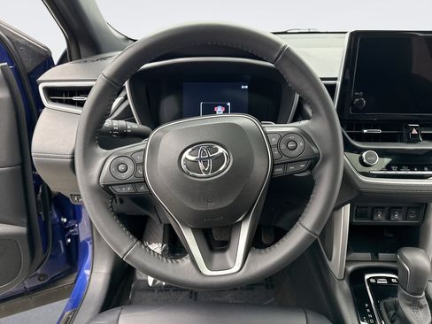 Used 2024 Toyota Corolla Cross AWD Hybrid w/ Convenience Package image 12