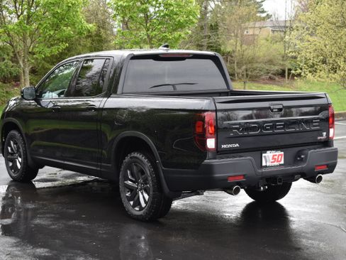 New 2026 Honda Ridgeline Sport image 5