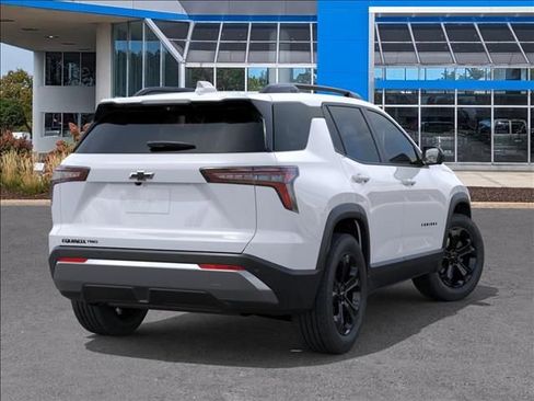 New 2026 Chevrolet Equinox LT AWD/4WD image 4