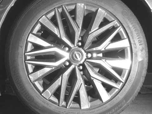 Used 2025 Nissan Altima 2.5 SV image 14