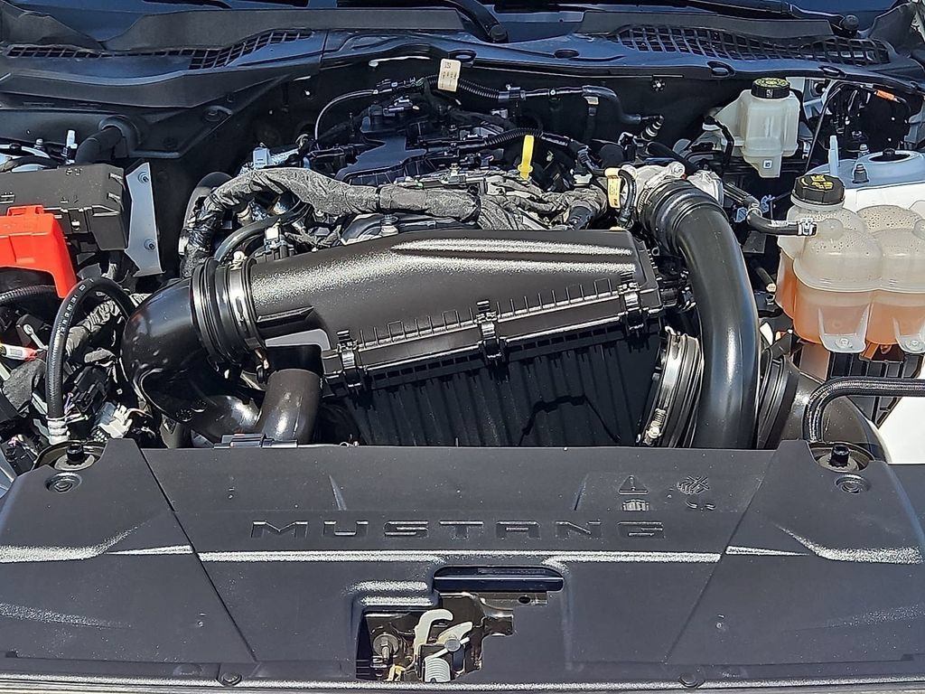 Used 2024 Ford Mustang Coupe RWD image 9