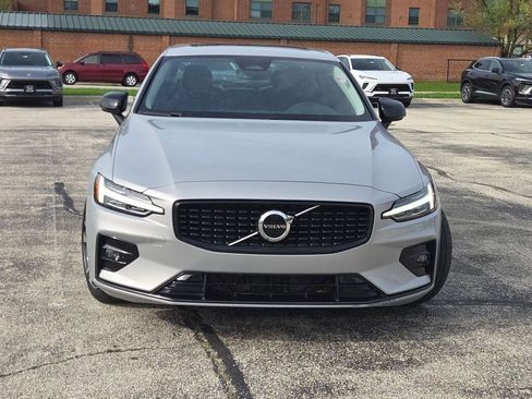 Used 2024 Volvo S60 B5 Core FWD image 4