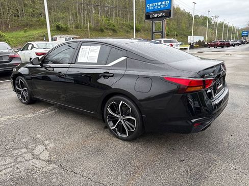 Used 2023 Nissan Altima 2.5 SR w/ SR Premium Package FWD image 5