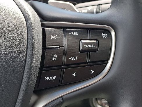 Used 2024 Lexus ES 350 w/ Premium Package FWD image 22