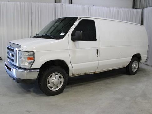 Used 2012 Ford E-150 and Econoline 150 w/ Commercial Cargo Van Pkg RWD image 31