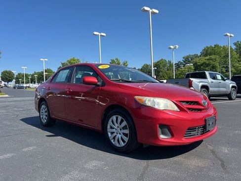 Used 2012 Toyota Corolla LE FWD image 4