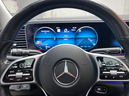 Used 2020 Mercedes-Benz GLS 450 4MATIC image 36