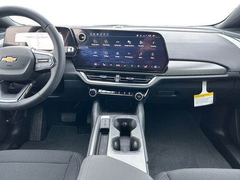 New 2026 Chevrolet Equinox EV LT w/ Comfort Package image 12